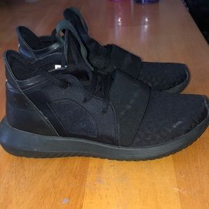 Adidas Tubular Sneakers